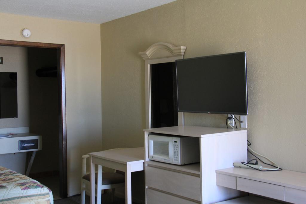 Lodge Usa Motel Guymon ภายนอก รูปภาพ